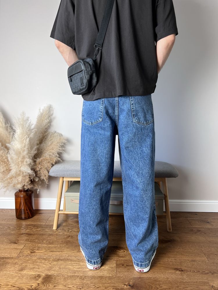 Чоловічі Джинси BERSHKA Loose Baggy