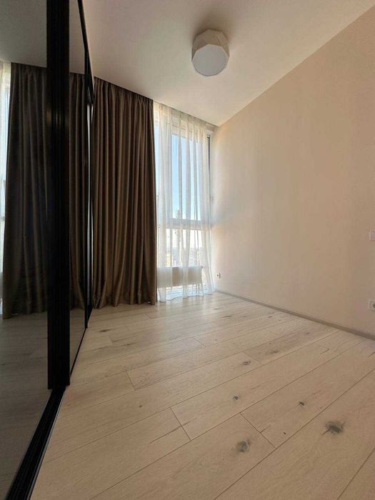 Продам 3 кімнатну квартиру ЖК Comfort City Рыбинский Гагаріна Дафі