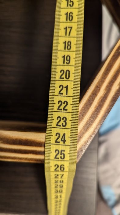 Продам нову дерев'яну  поличку