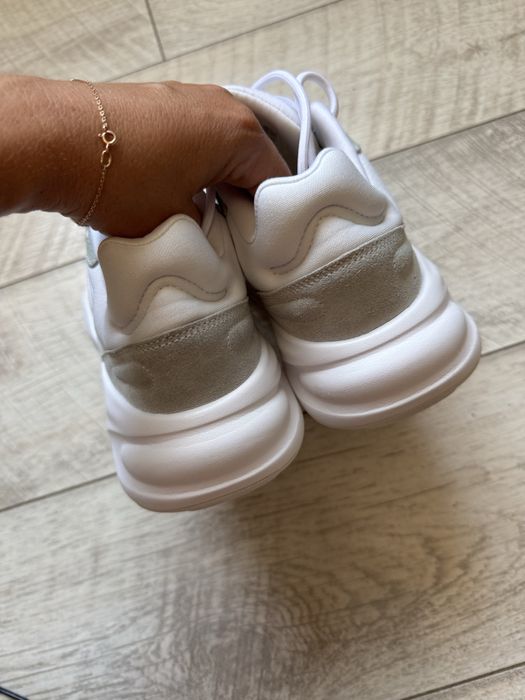 Adidas Ozelle ( 42 p ) 27.5 cm