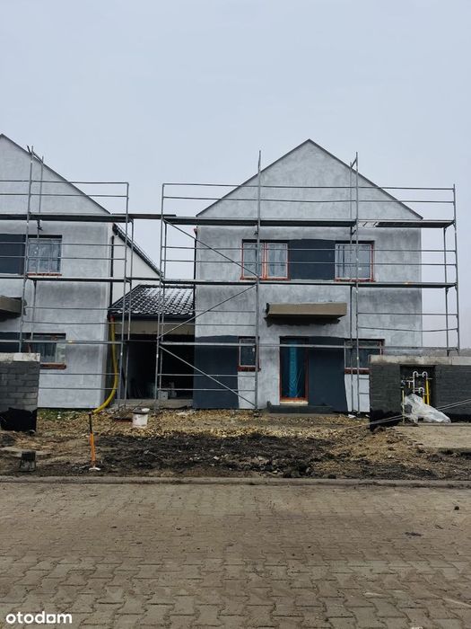 Nowy dom bliźniak z ogrodem na wschód i południe,nowe osiedle