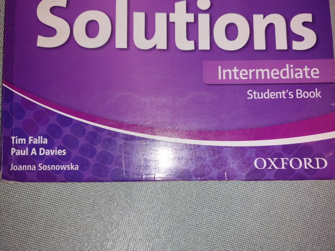 Oxford Solutions podręcznik angielski rozszerzony Intermediate