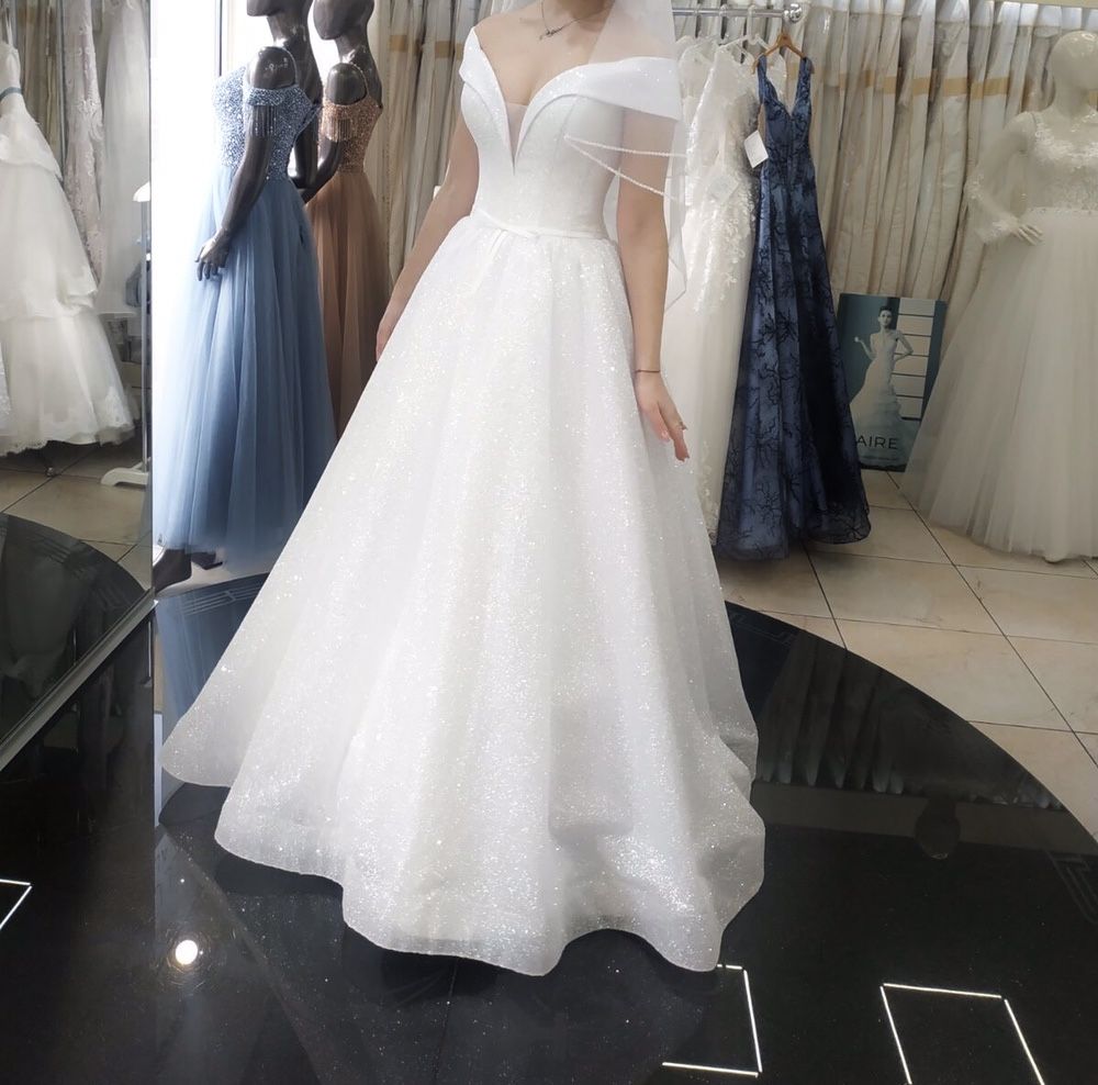 Свадебное платье фасон «Золушка»