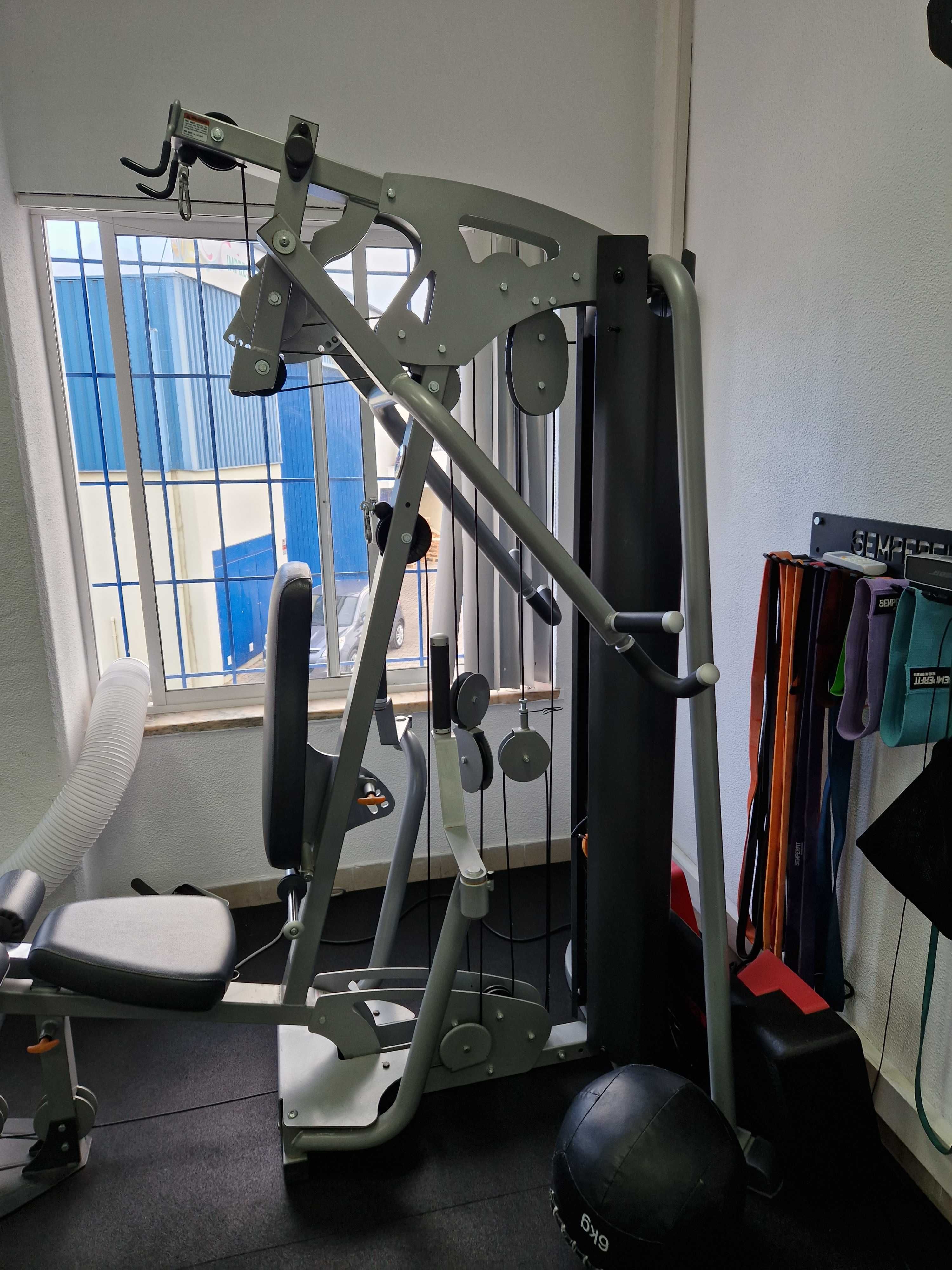 Life Fitness Parabody G4 Multigym