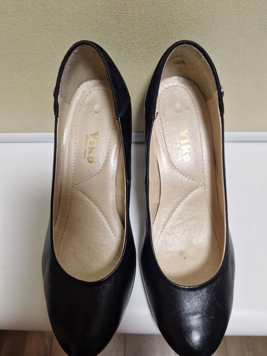 Женские кожаные туфли