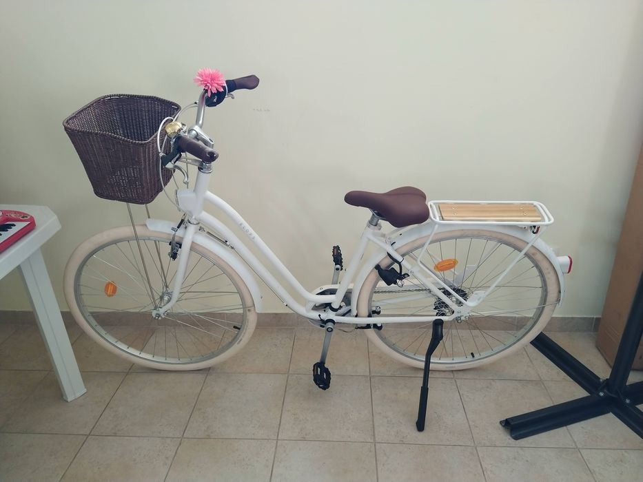 Bicicleta de cidade tipo Pasteleira modelo especial de senhora