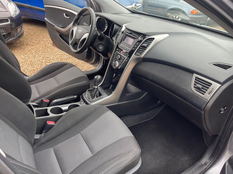 Hyundai I 30 1.4 instalacja gazowa Bezwypadkowy