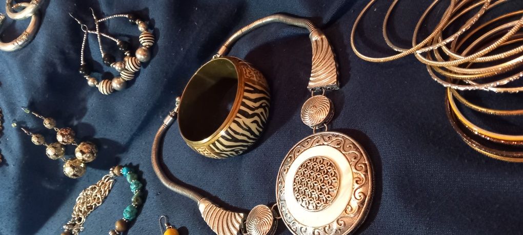 Lote de Joalharia artesanal vintage
