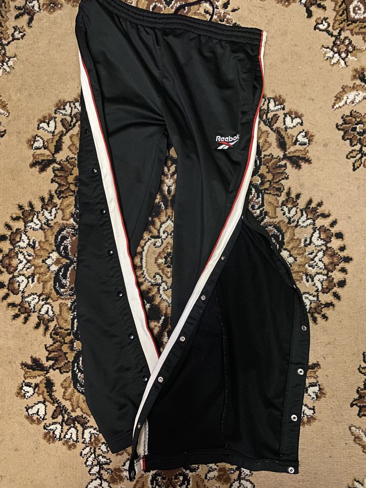 Штани Reebok ( лампаси )