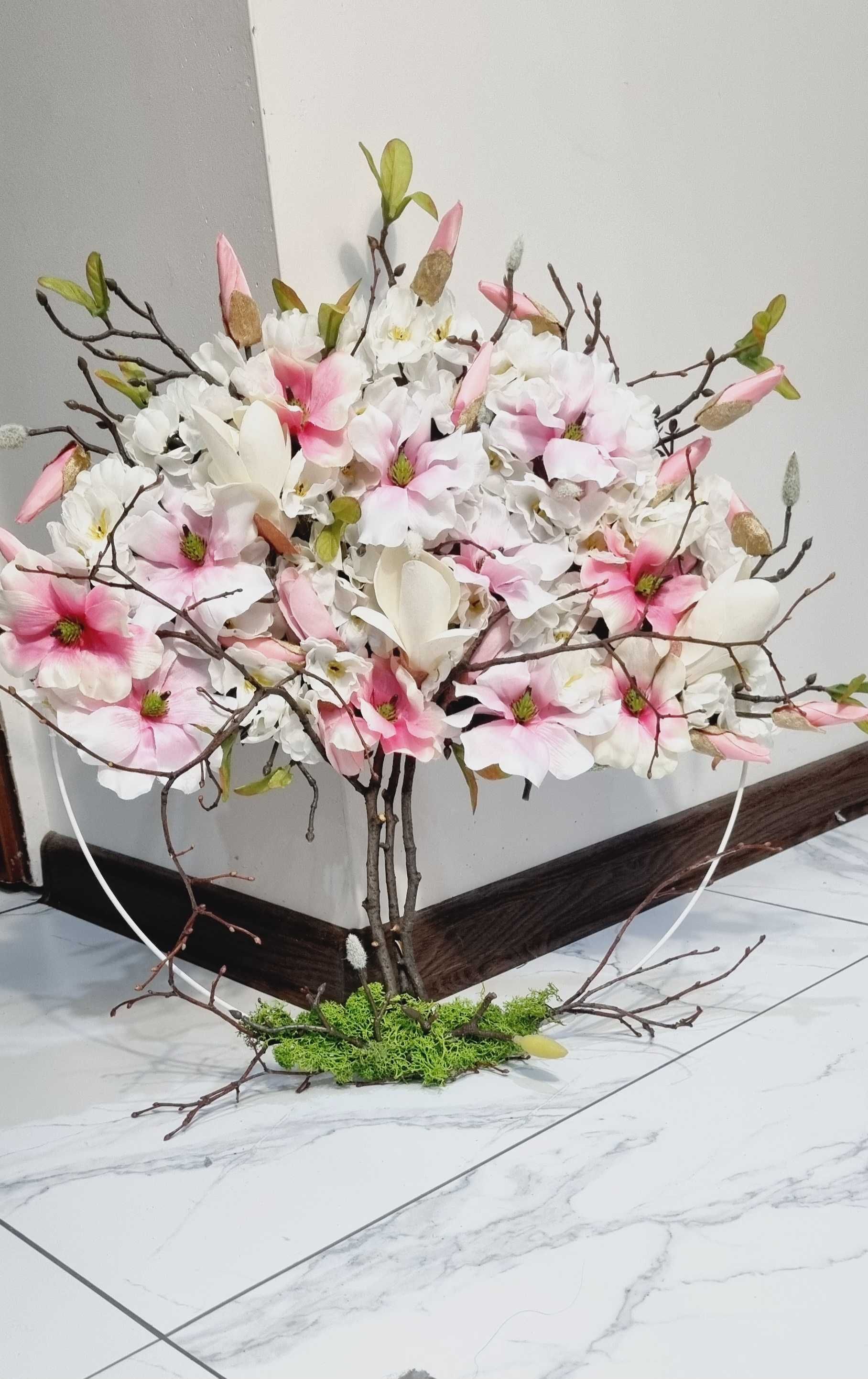 Drzewko magnoliowe - sztuczne kwiaty