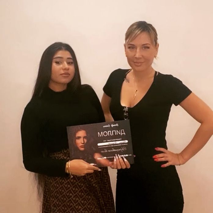 Обучение Наращиванию волос от 4000грн. С выдачей Диплома!