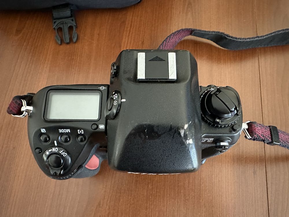 Nikon F5 aparat analogowy