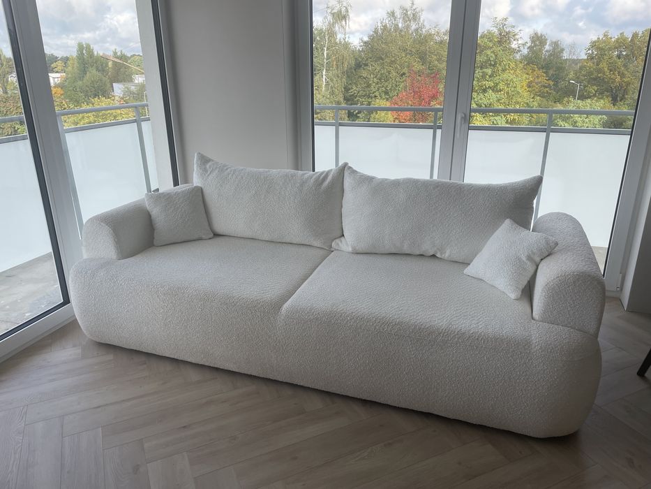 Kanapa rozkładana trzyosobowa Ovo z pojemnikiem kremowa boucle