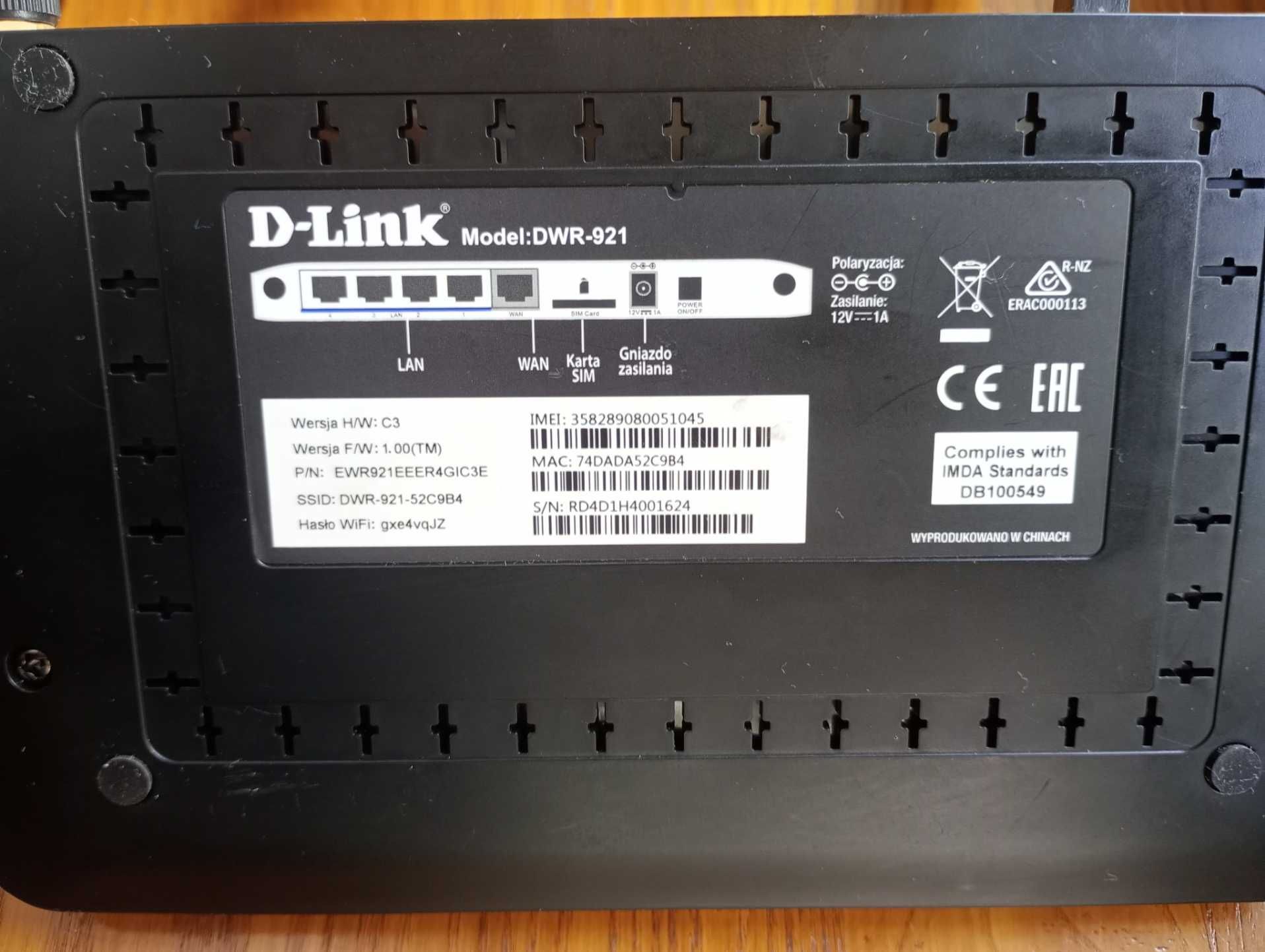 Modem,Ruter D-Link model DWR-921 4G.gniazdo SIM.