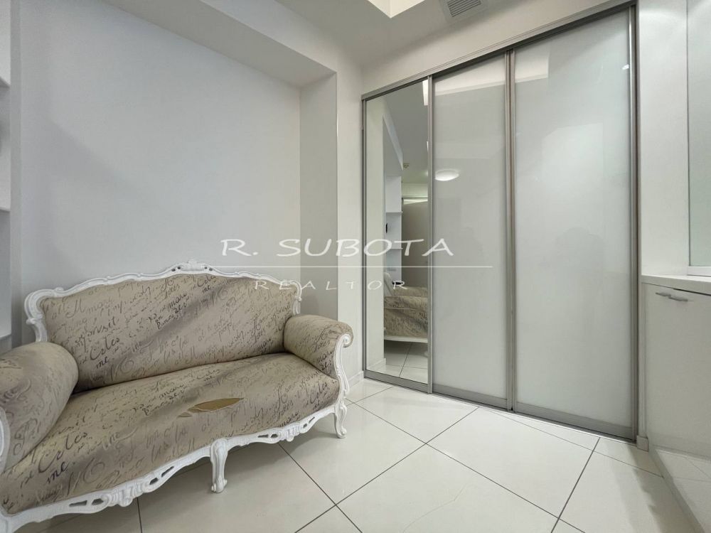 4к Центр Днепра студия 171 м2 ЖК Мост Сити Дуэт Loft White Маяк