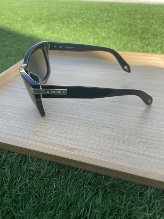 Oculos de sol Givenchy como novos