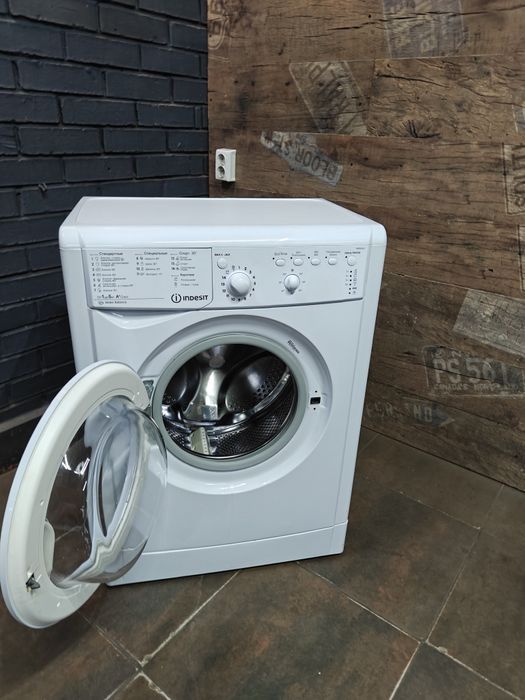 Вузька пральна / стиральная машина Indesit iwsb508  доставка ,гарантія