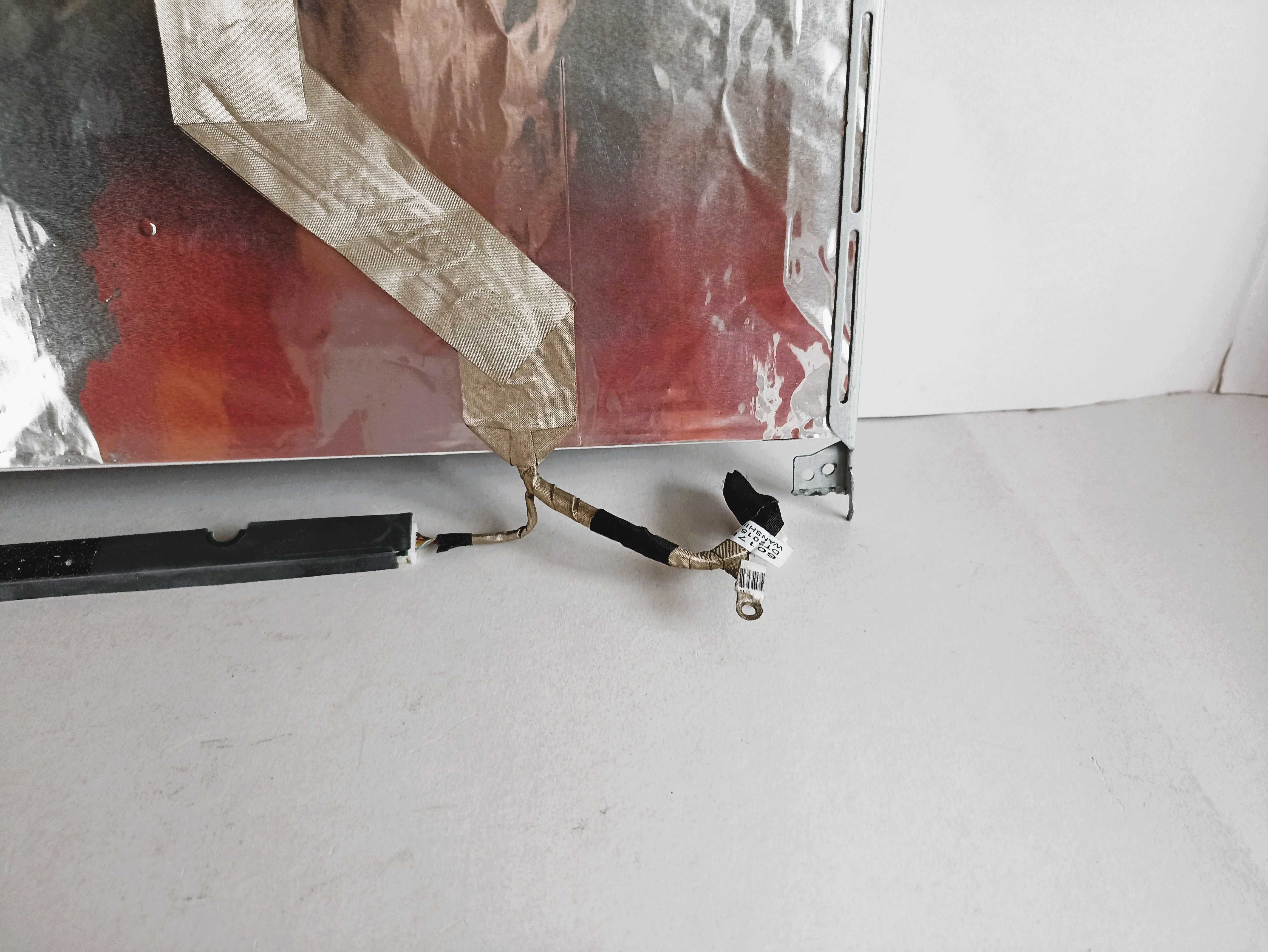 Monitor matryca LCD 15,4 cala WXGA matowa kabel listwa ramka stan bdb