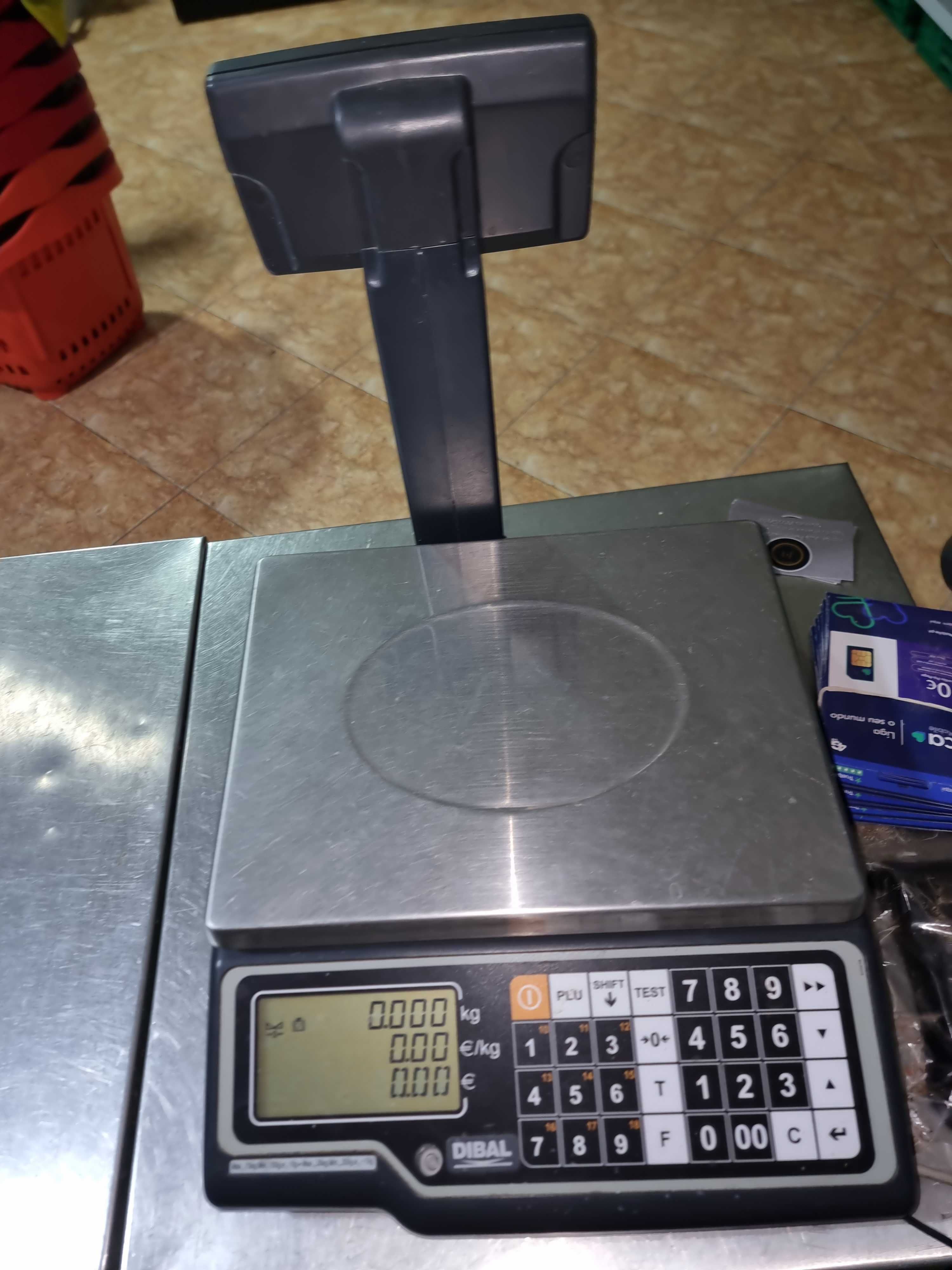 Vende se balanca dibal