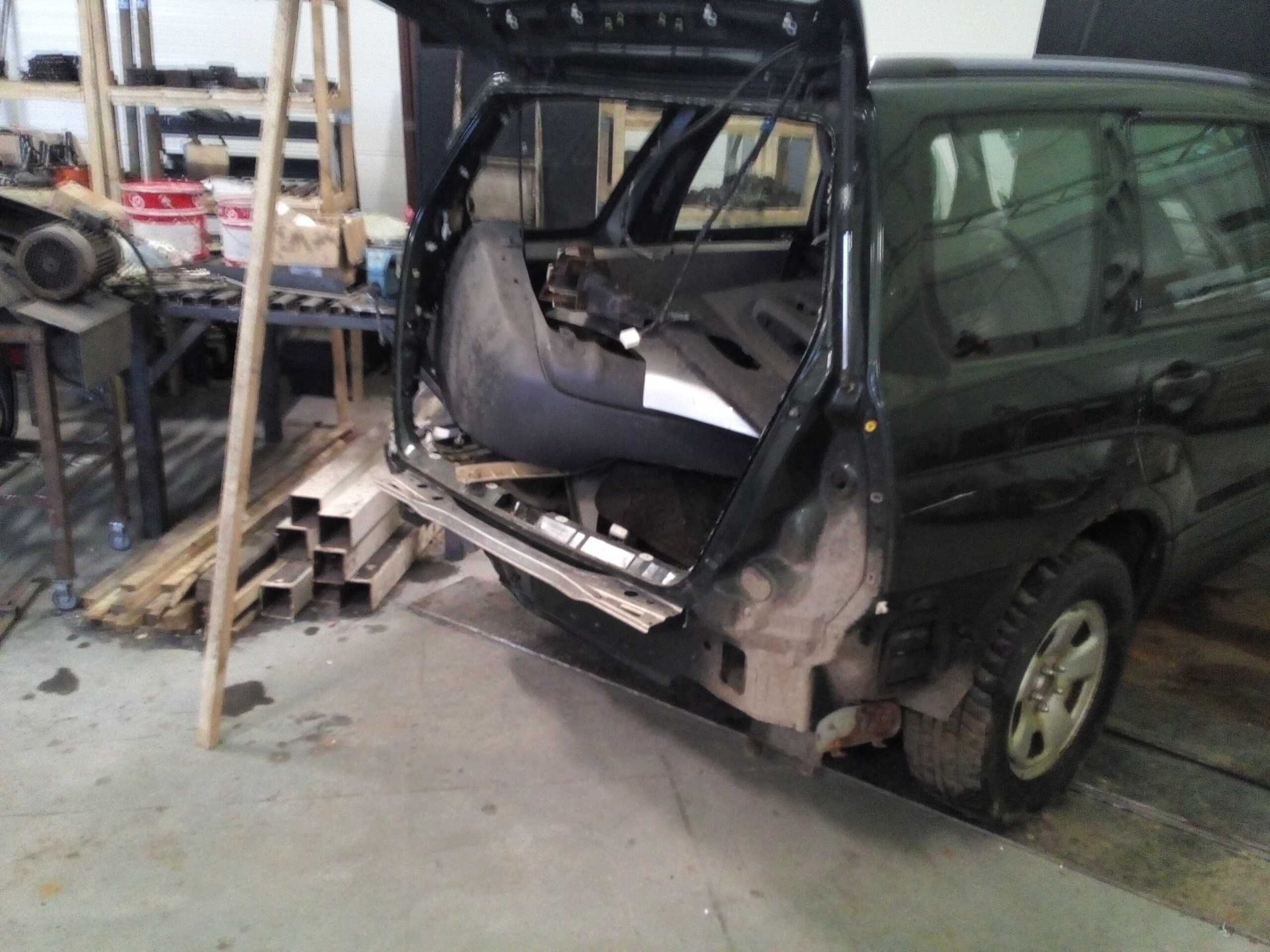 Subaru Forester II SG blachy i środek