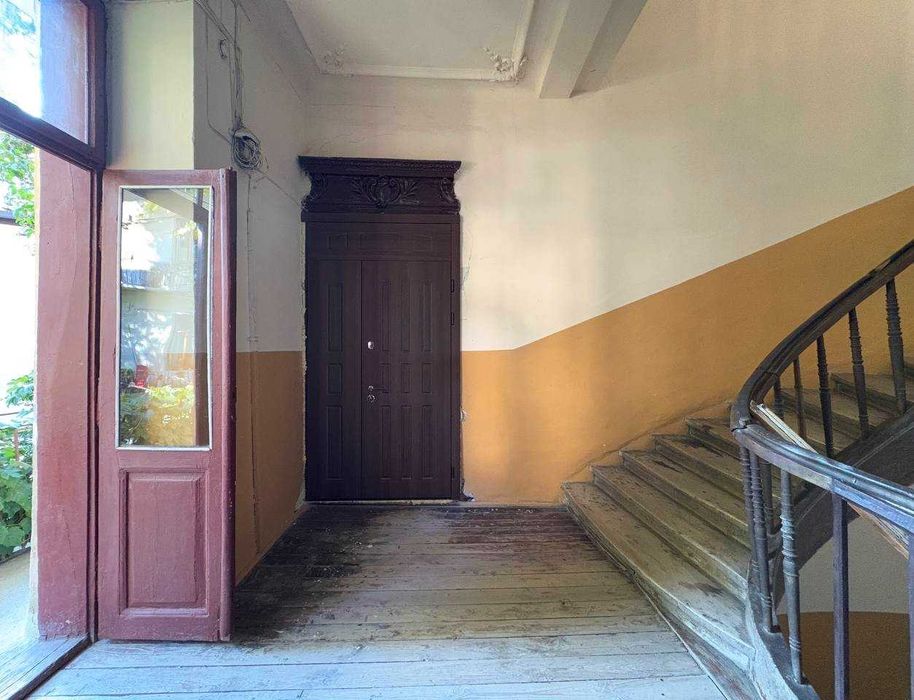 Продаж 2 кім квартира 72 м2, вул. Пекарська, м. Львів