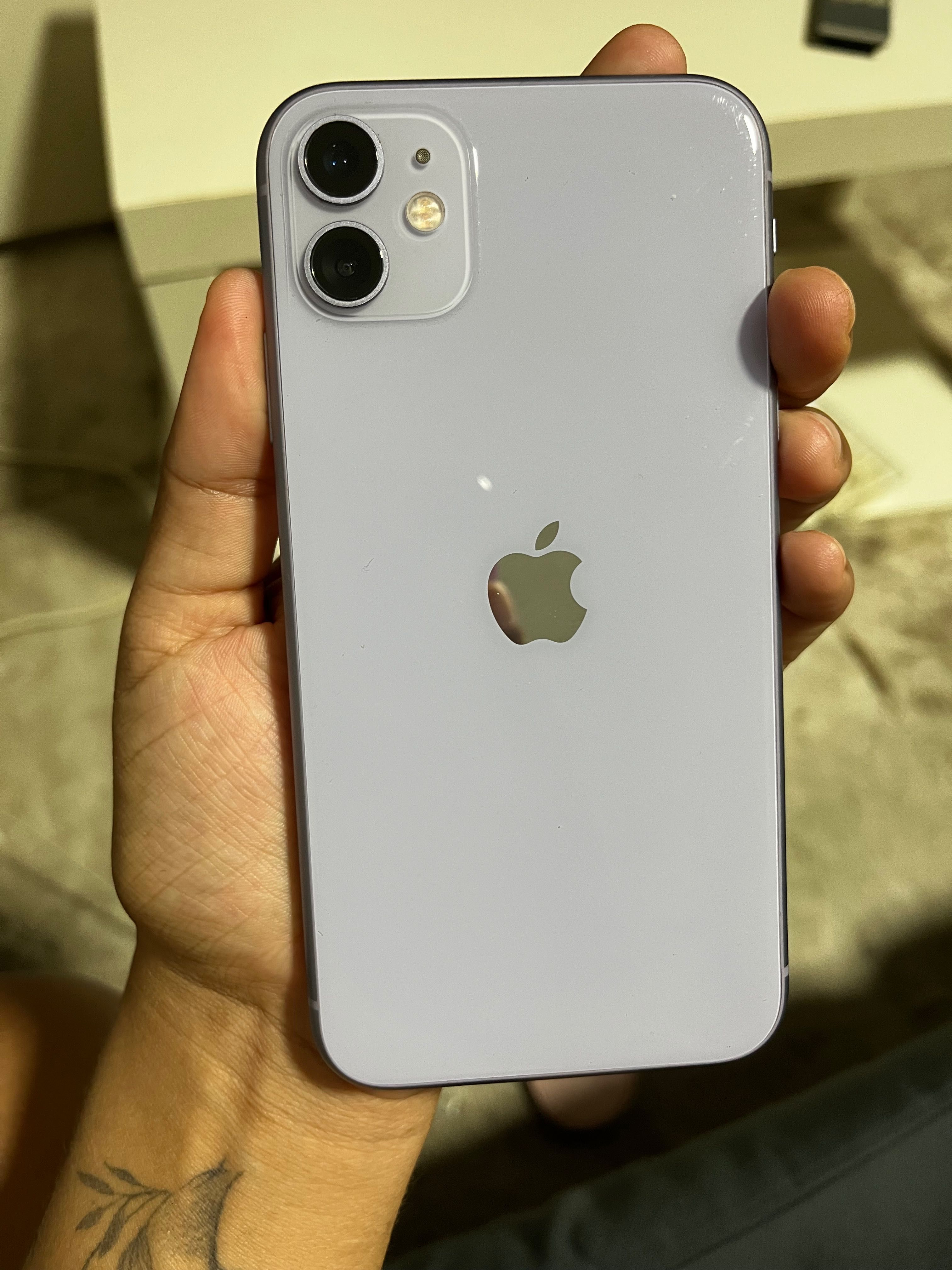 IPhone 11 em perfeito estado