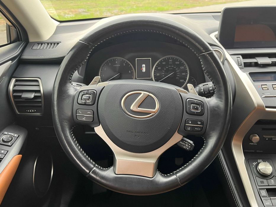 Lexus NX 300 Продам