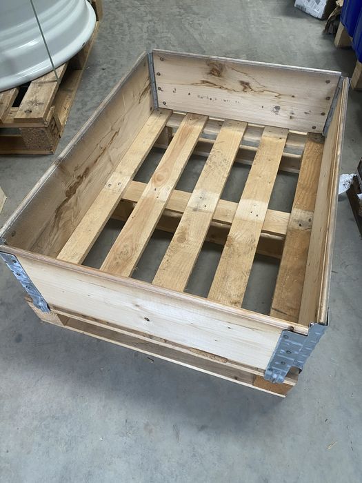 Palety z nadstawkami (małe i duże)