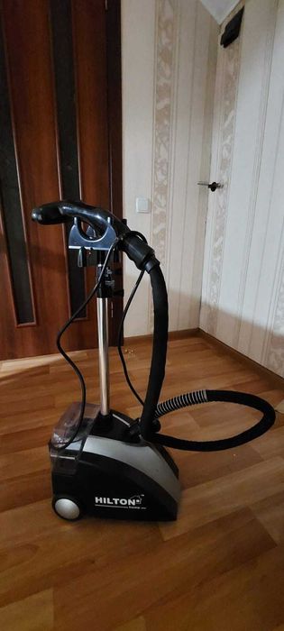 Вертикальна парова праска HILTON HGS 2864