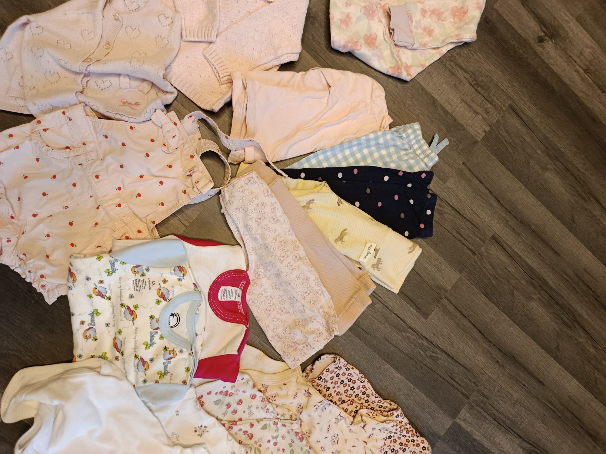 Paka ubranka dla dziewczynki body spodnie legginsy sweter