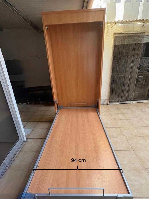 Cama Individual Rebatível – Ótima para Espaços Pequenos!
