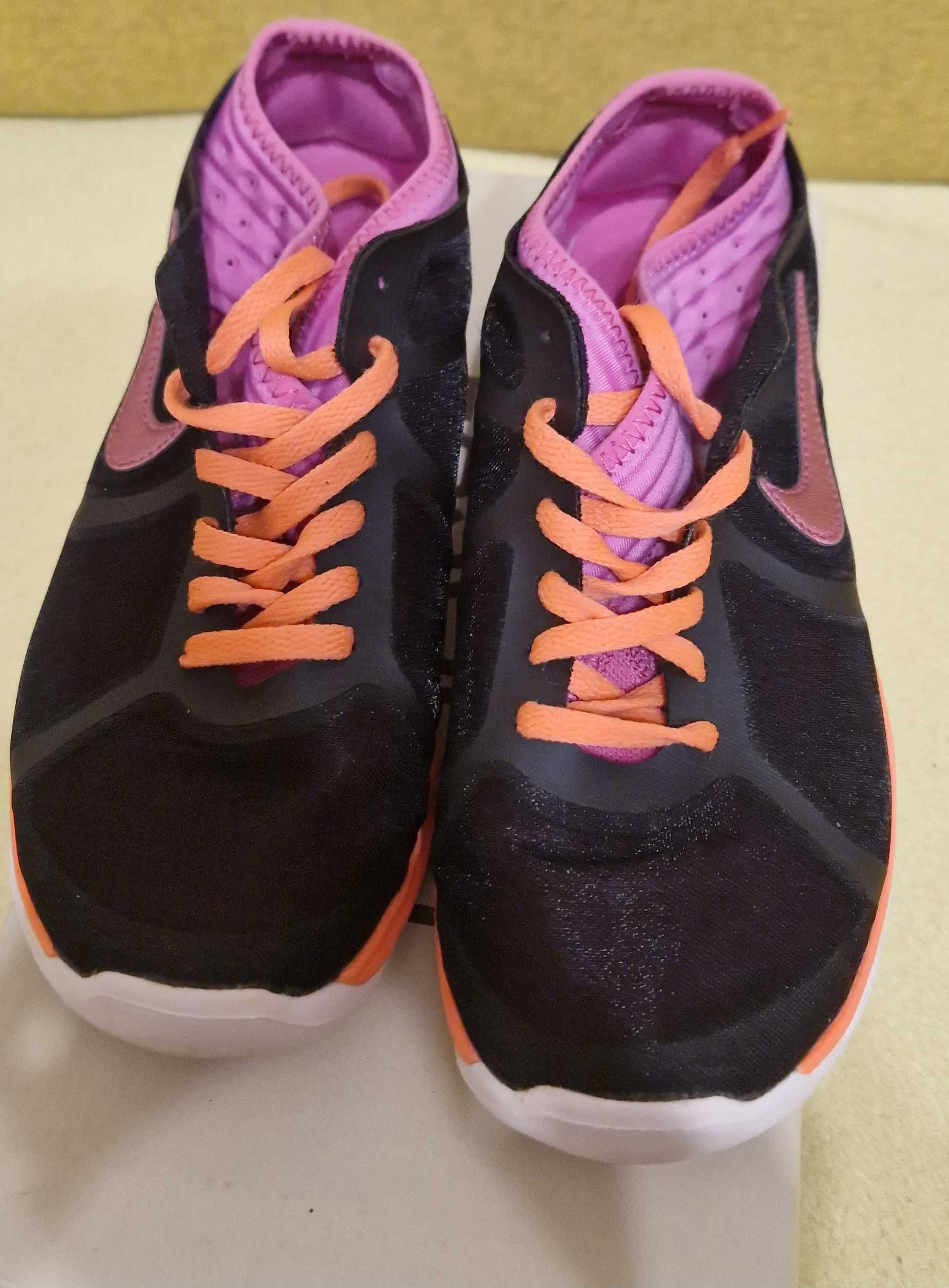 Buty sportowe Nike Lunarlon Fitness 36,5