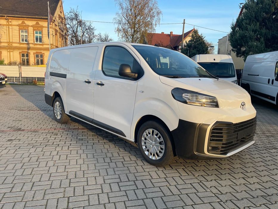 Toyota PROACE  Long Active 3 Miejscowy - Dostępny od Ręki