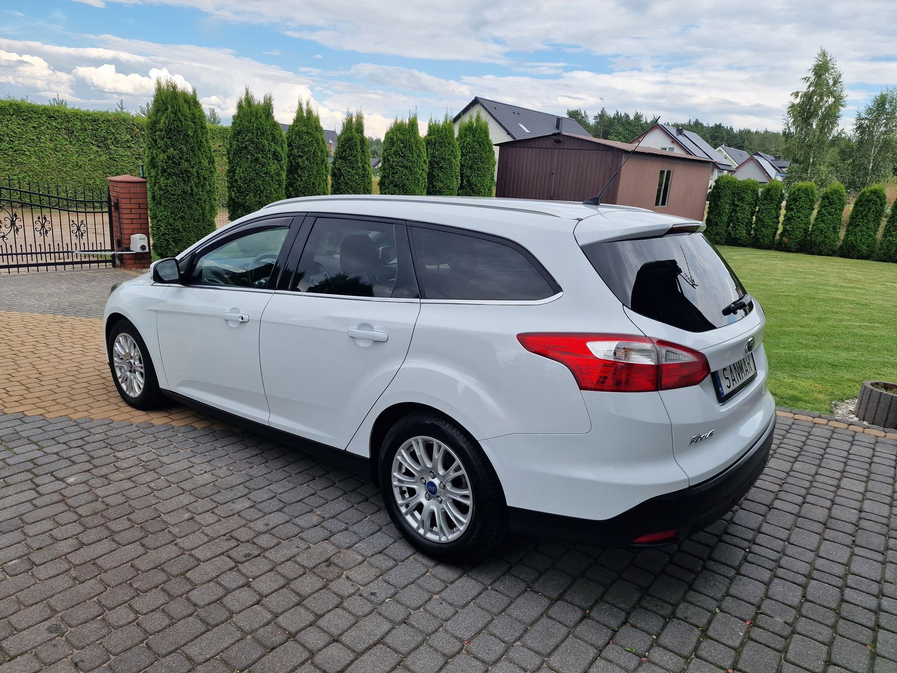 Ford Focus Mk3 1.6 TI-VCT Titanium Bezwypadkowy Opłacony bogate wyposażenie