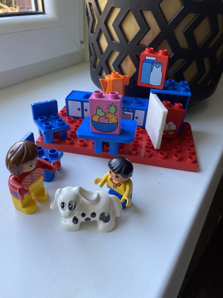 Klocki Lego duplo Dom kuchnia  lodówka mleko jajka piesek