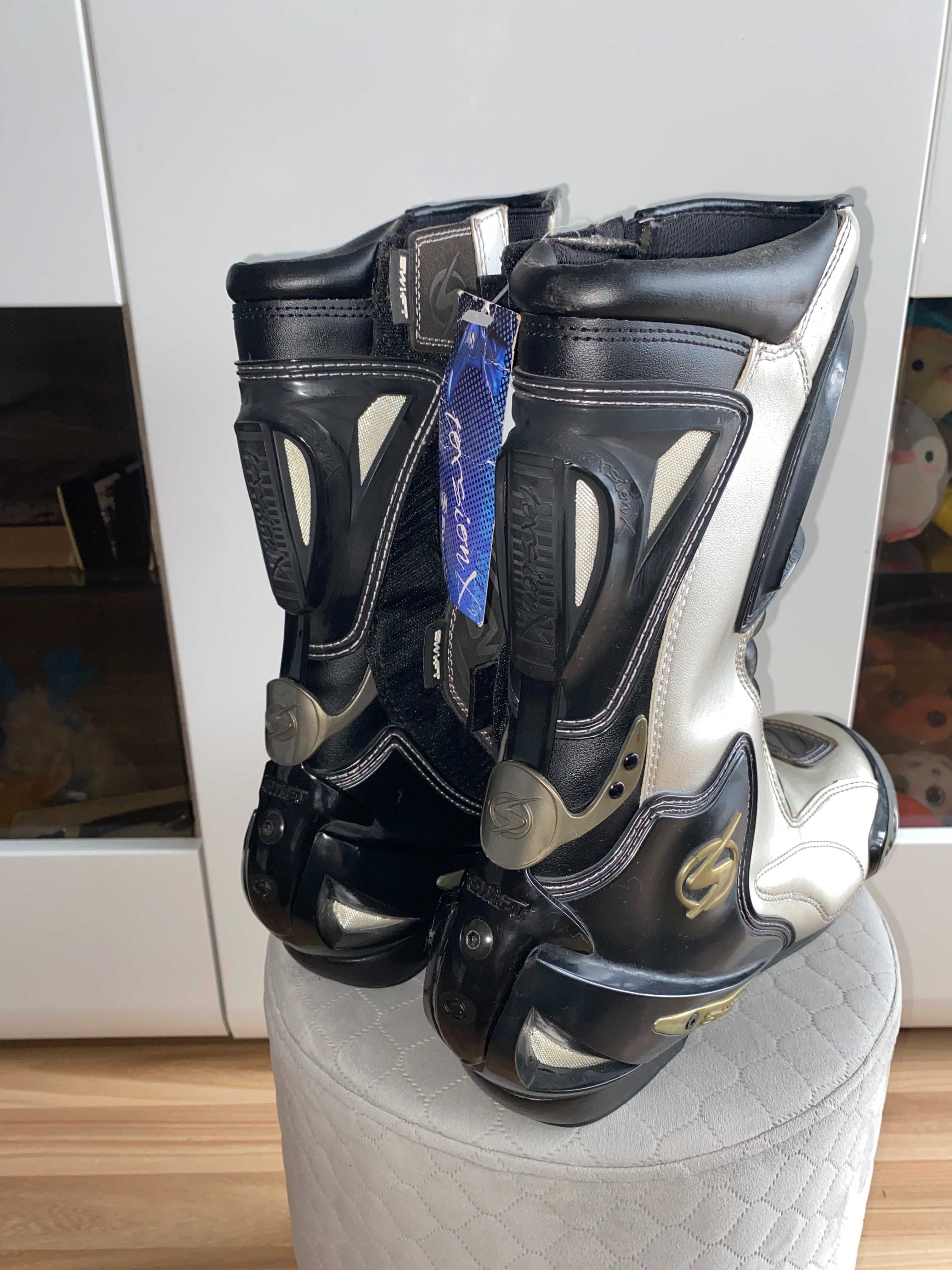Buty Swift Torsion-X Race Black/Silver rozmiar 44  NOWE sportowe