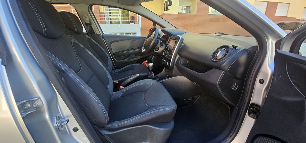Renault Clio 1.5 dci impecável 18