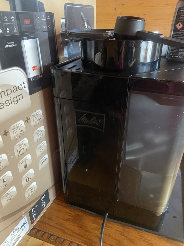 Кавоварка Кавомашина Melitta CAFFEO Varianza CSP 57/0-102 з дому 3,5 р