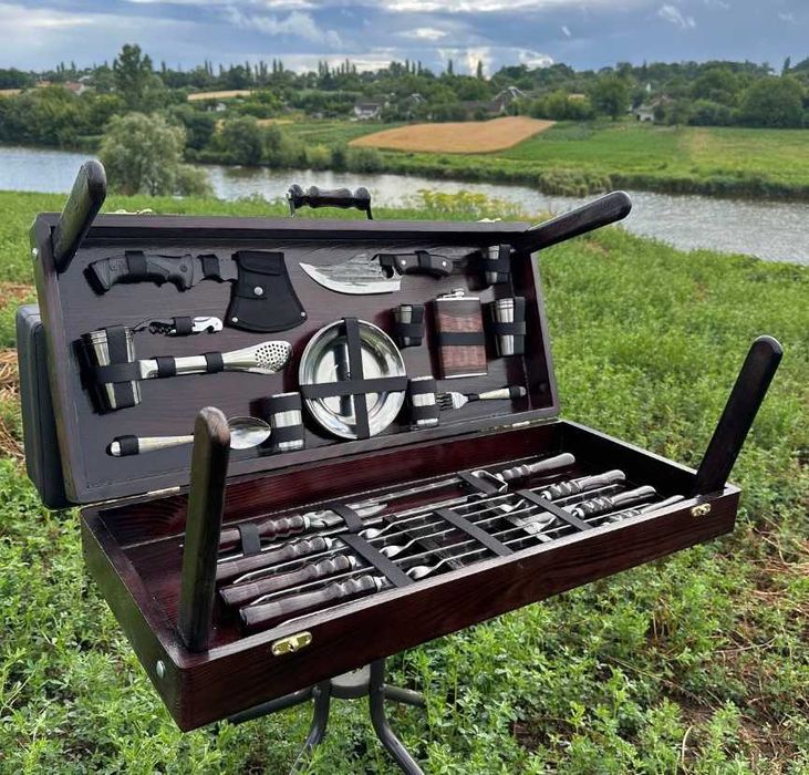 Набір шампурів в деревяному кейсі / набор шампуров/подарунок чоловіку.