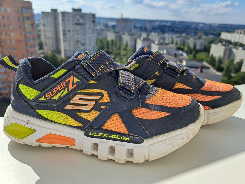 Кросовкі SKECHERS 33,5