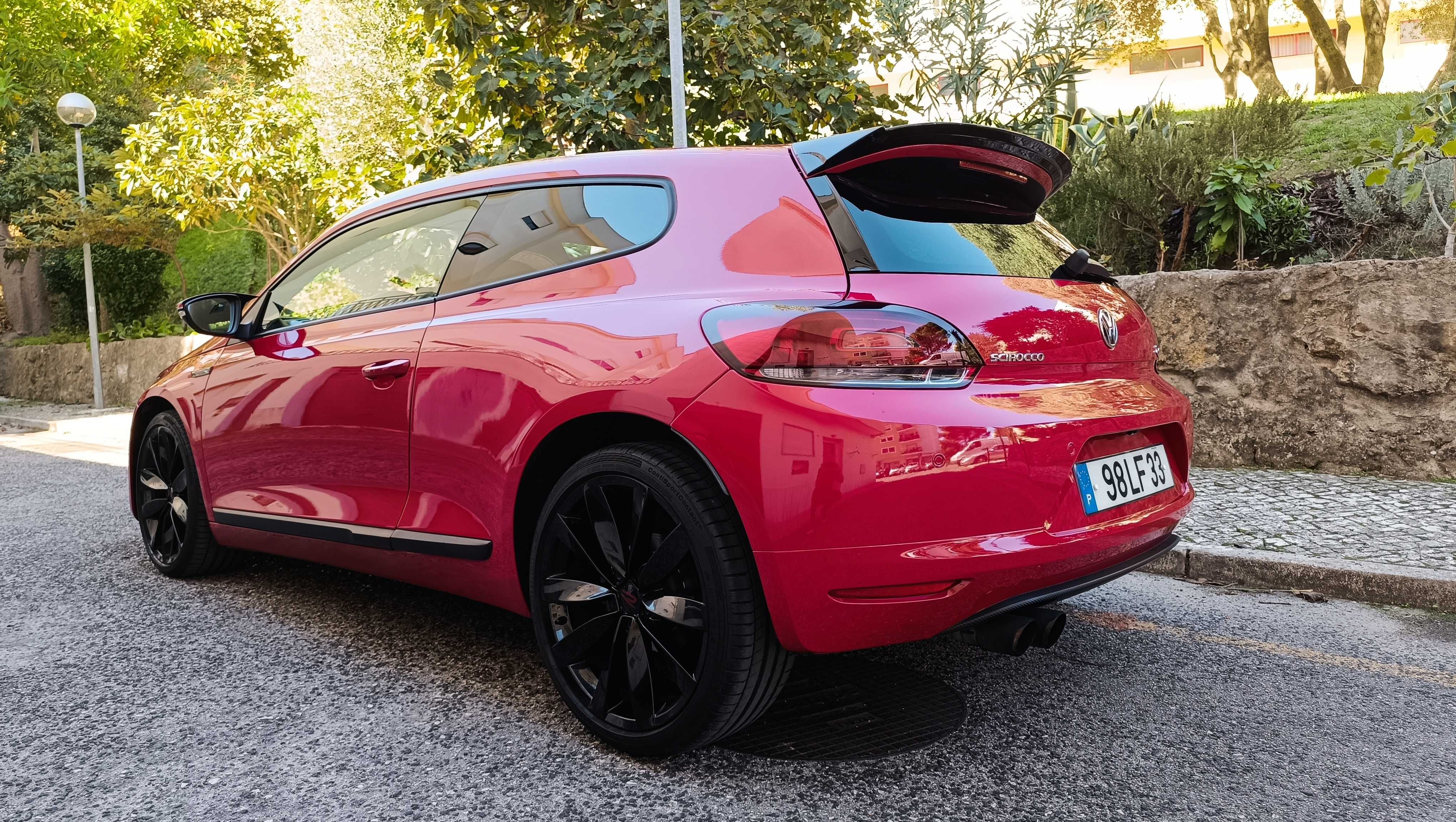 VW Scirocco 1.4 TSI R-Line Cx. Aut DSG - Nacional! Oportunidade Única!