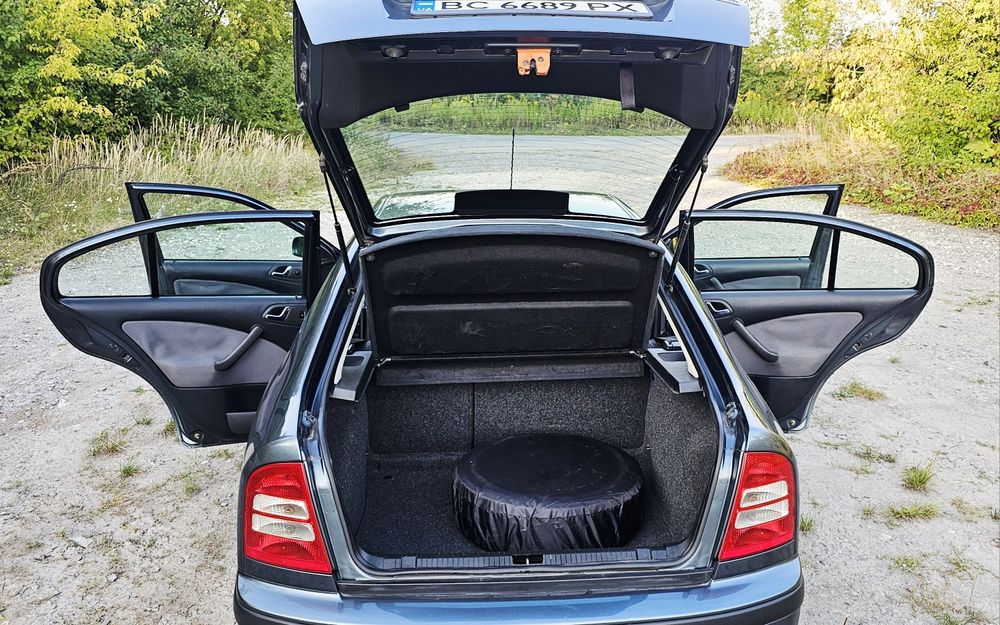 Продам  Skoda octavia tour