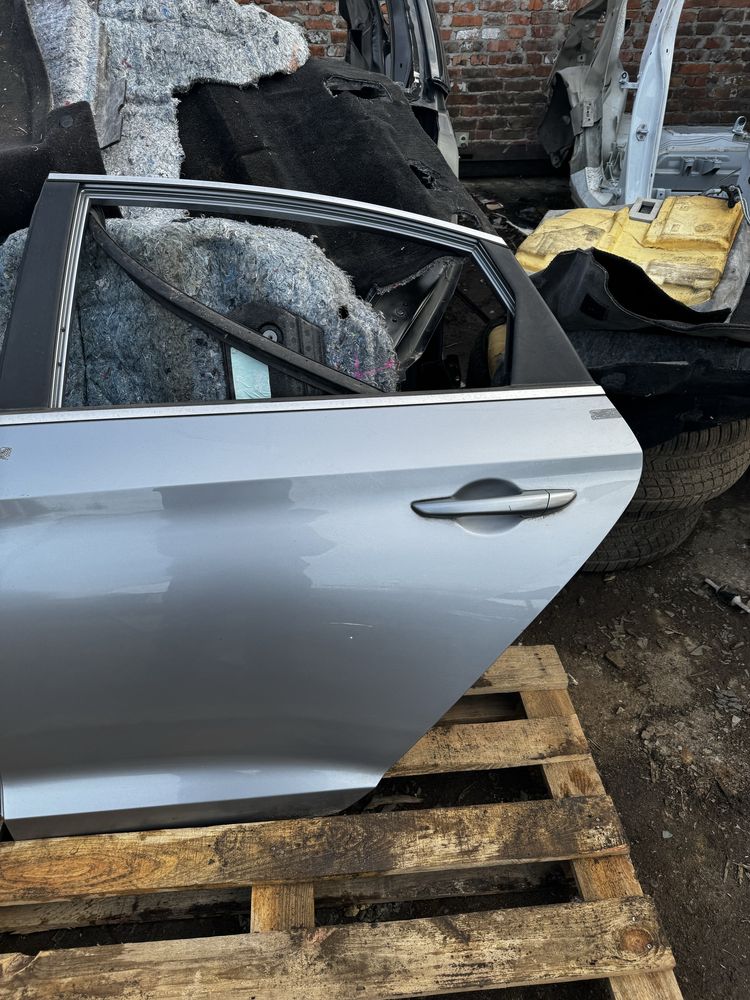 hyundai sonata lf задня ліва дверка 2014-2019