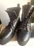 Botas pretas senhora