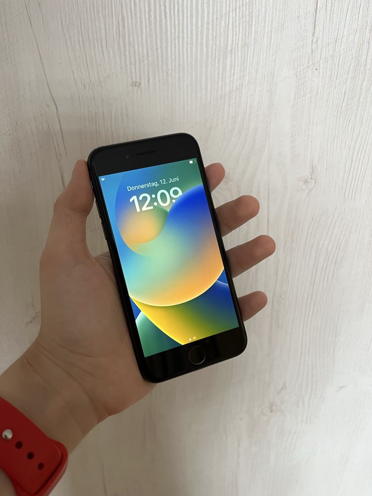 iPhone 8 64 SpaceGray