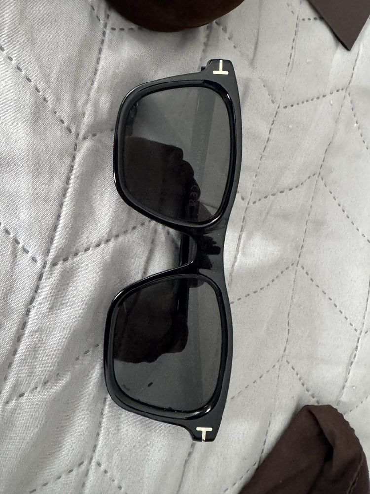 Okualry z polaryzacją Tom Ford