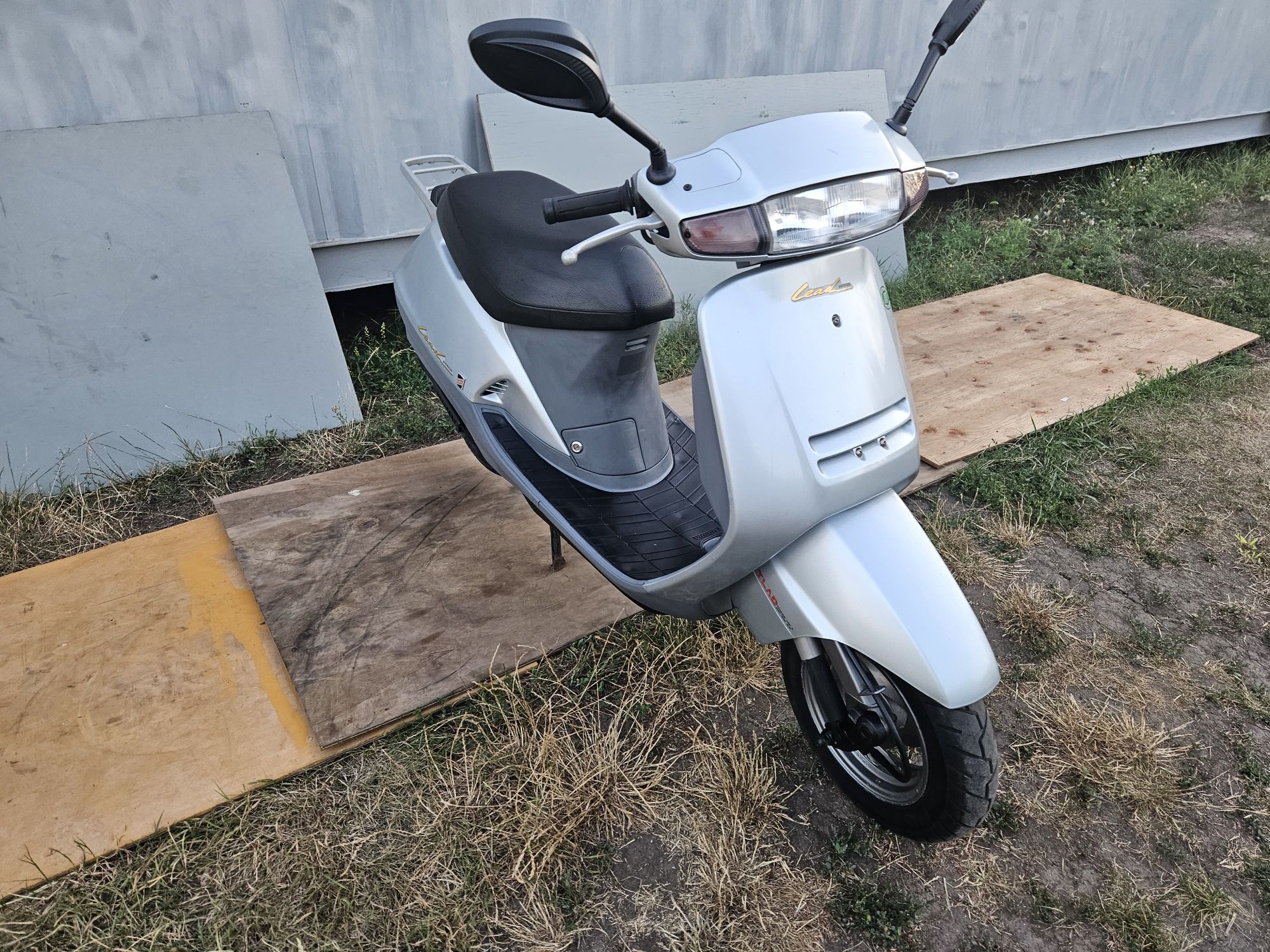 Продажа Honda Lead 20 без пробігу по Україні Lead48 з Японії мопед 2Т