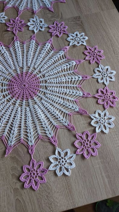 Bieżnik serweta na szydełku