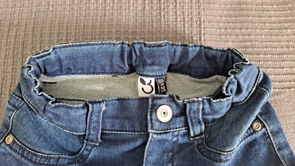 Calça de ganga azul da 3 Pommes com bolsos e elástico na cintura
