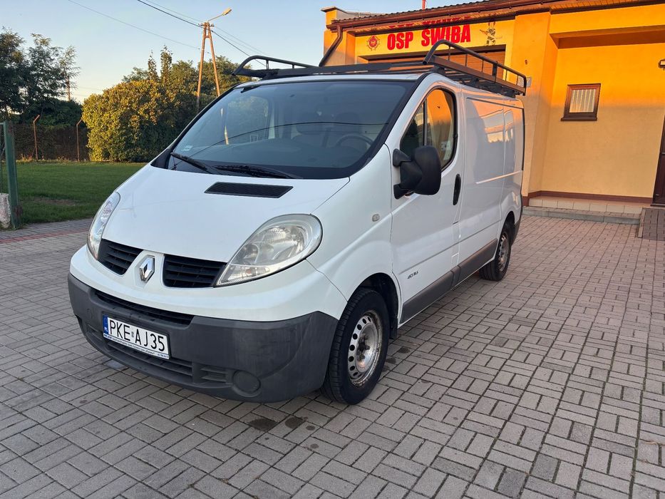 Renault trafic  klimatyzacja , parkometry , tempomat